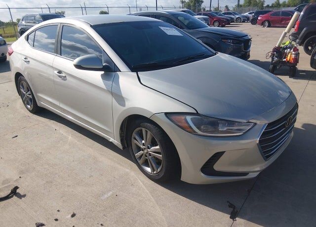 2018 HYUNDAI Elantra