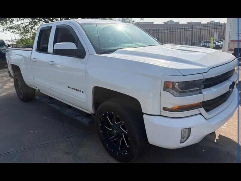 2017 CHEVROLET Silverado