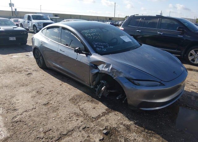 2026 TESLA Model 3