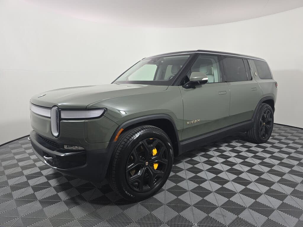 2023 RIVIAN R1S