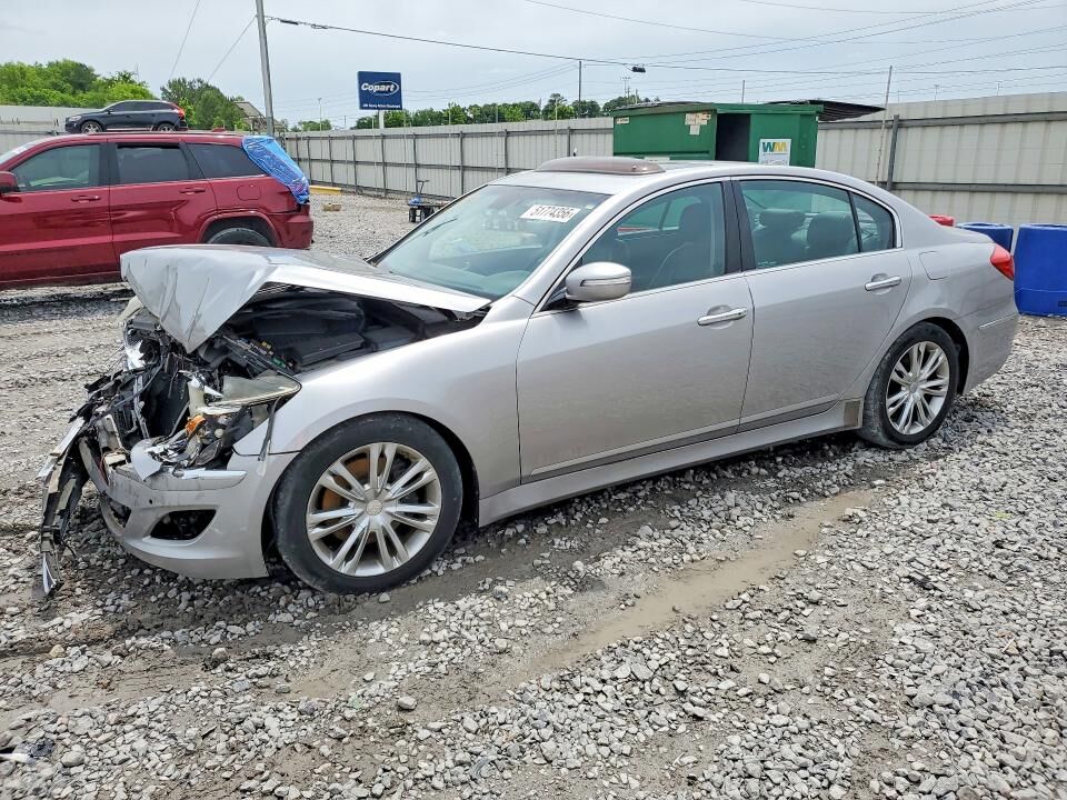 2013 HYUNDAI Genesis
