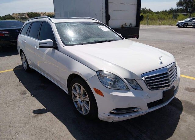 2013 MERCEDES-BENZ E-Class