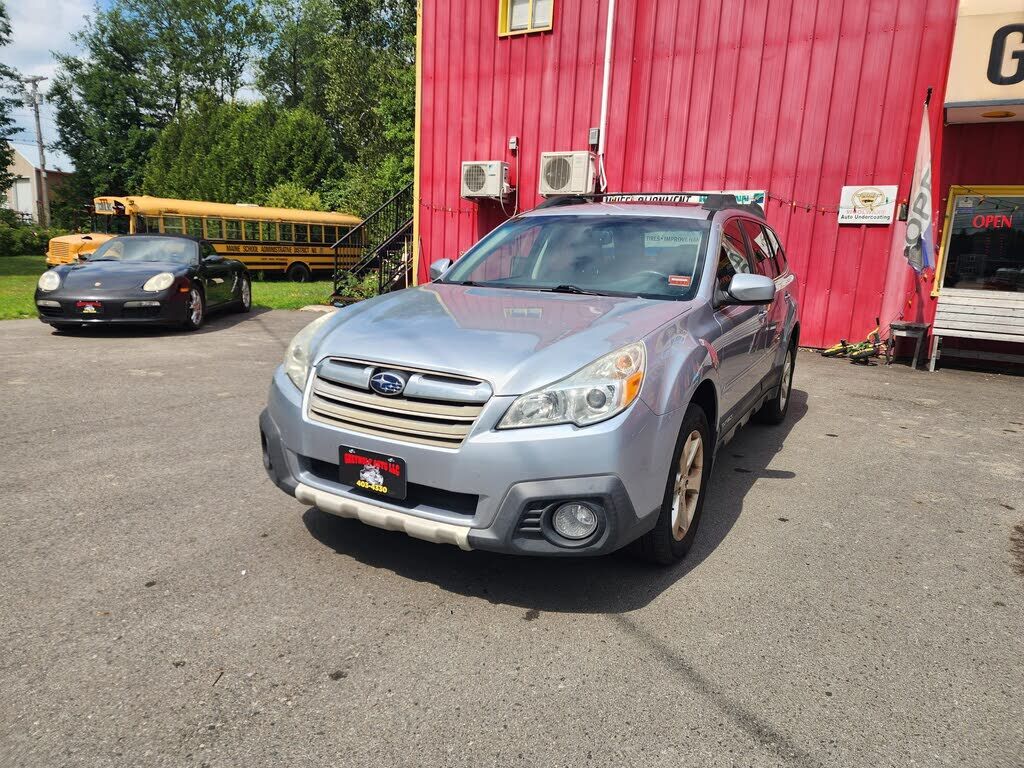 2014 SUBARU Outback