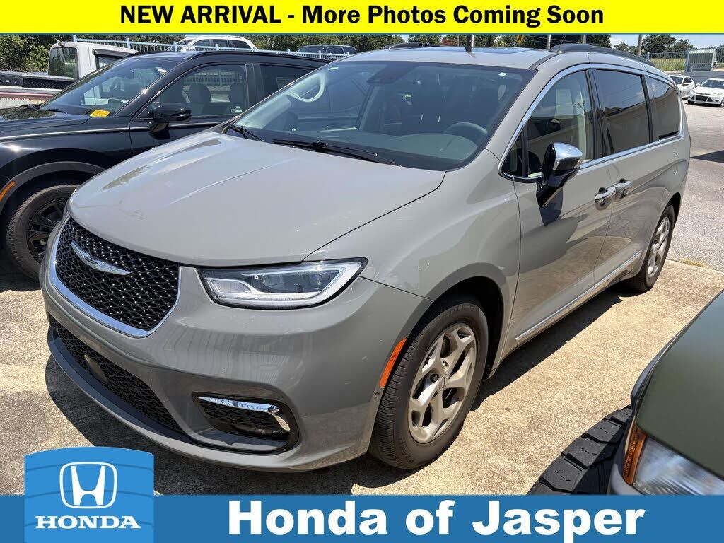 2023 CHRYSLER Pacifica