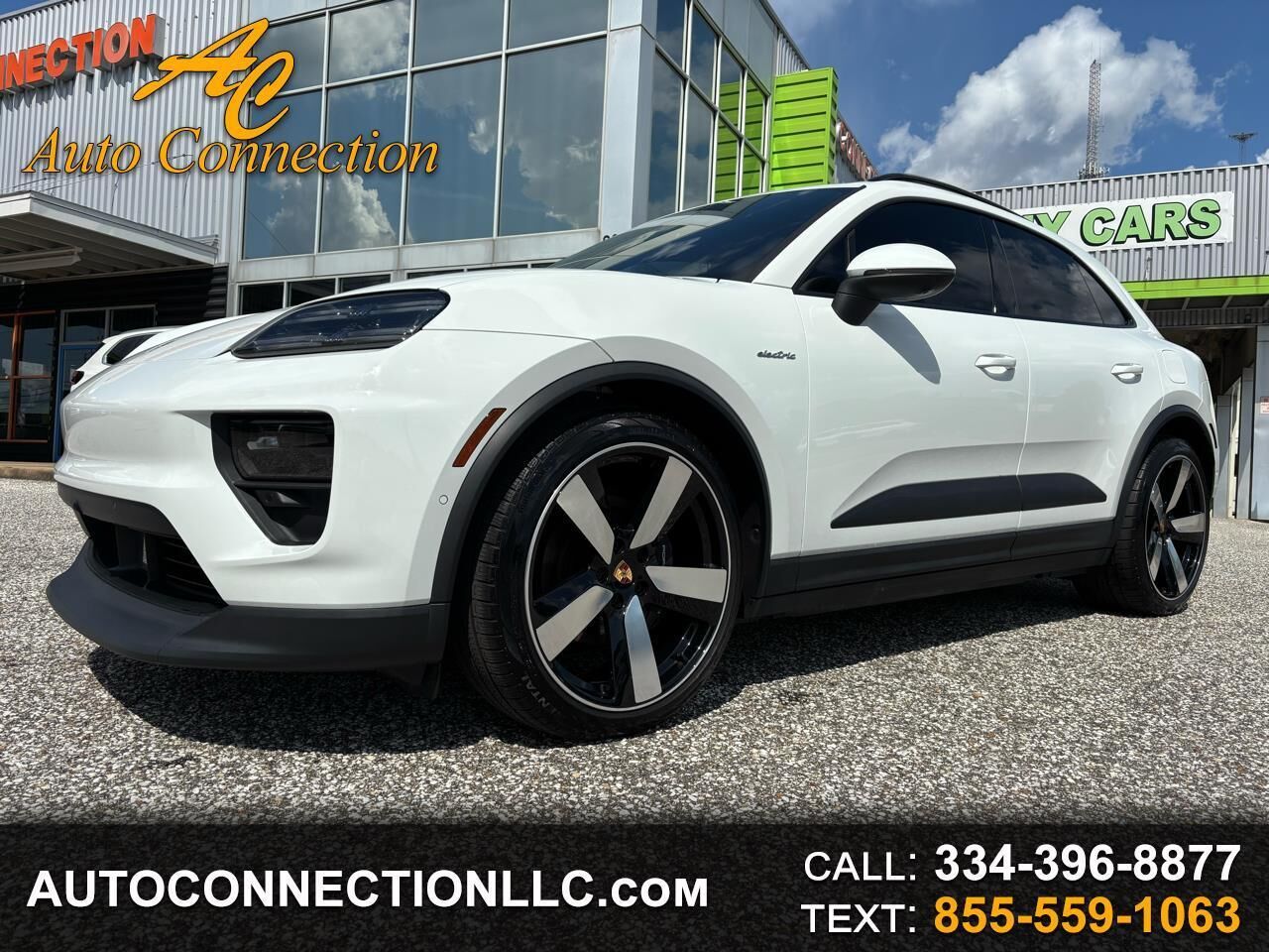 2024 PORSCHE Macan