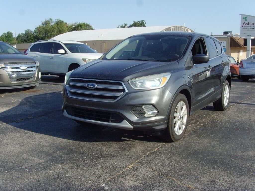 2017 FORD Escape