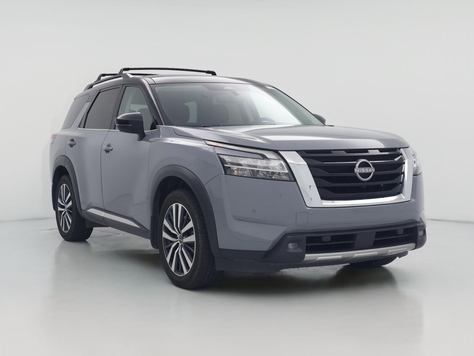 2022 NISSAN Pathfinder