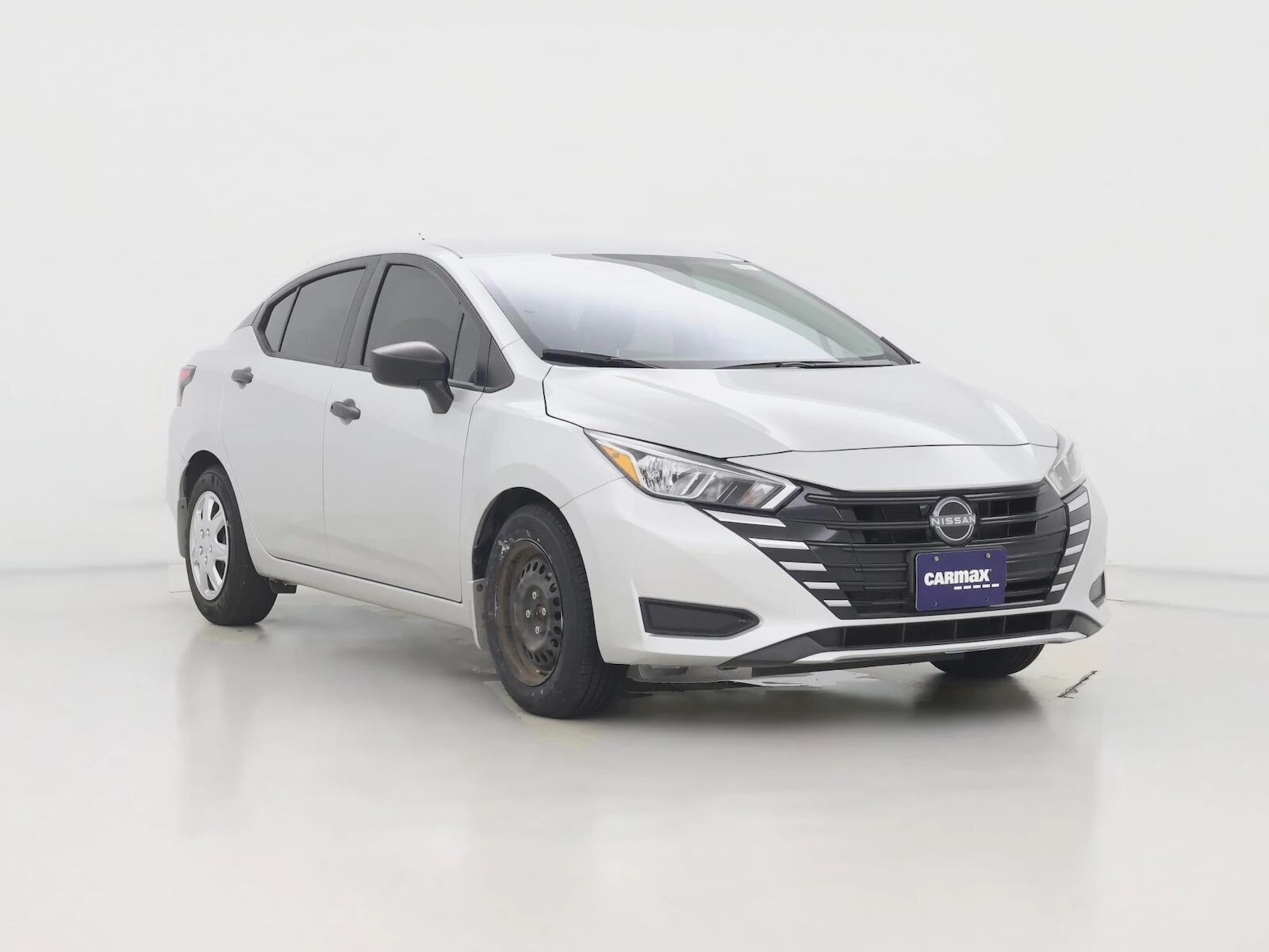 2024 NISSAN Versa