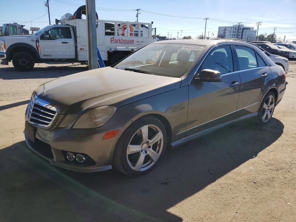2010 MERCEDES-BENZ E-Class
