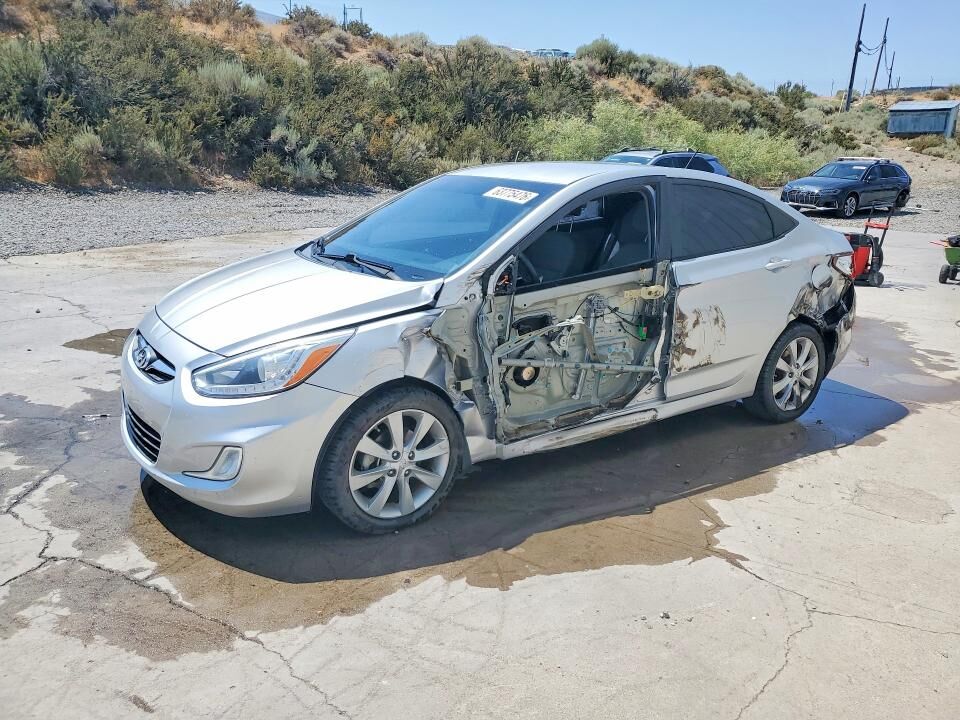 2014 HYUNDAI Accent