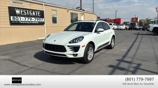 2018 PORSCHE Macan