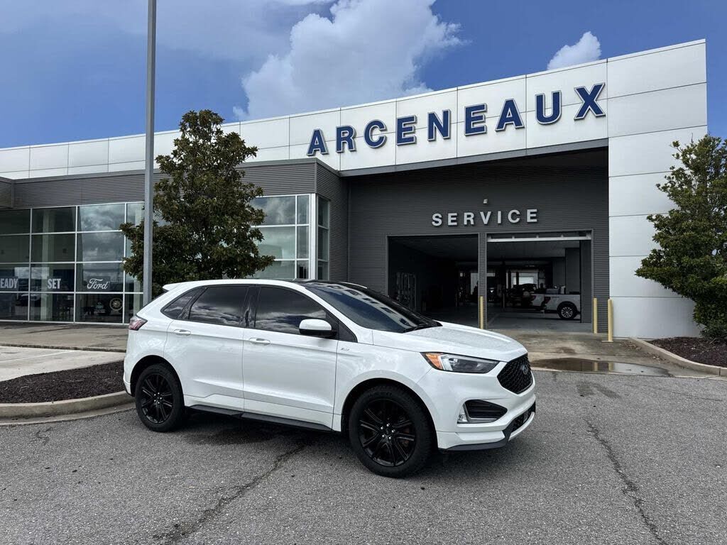 2022 FORD Edge