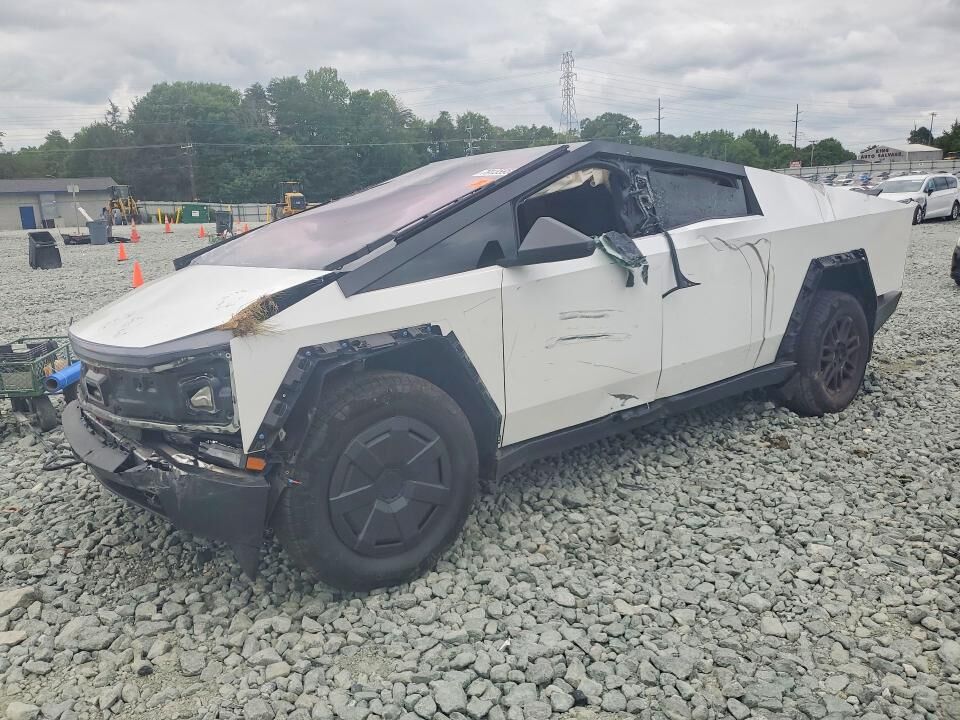 2025 TESLA Cybertruck