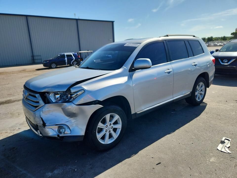 2012 TOYOTA Highlander