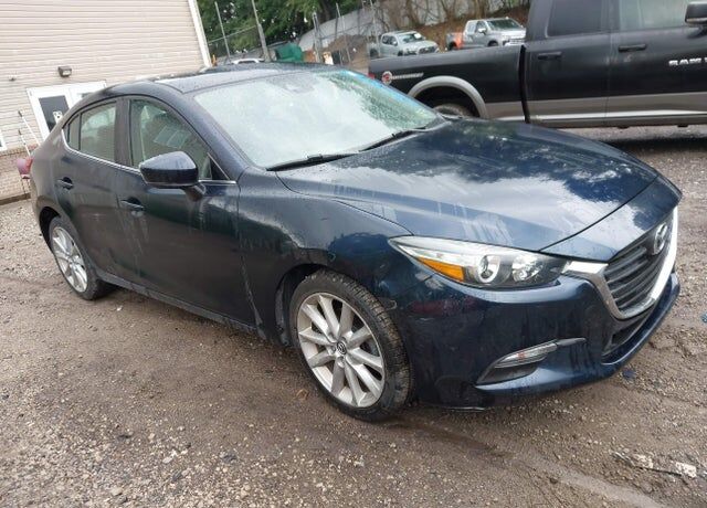 2017 MAZDA Mazda3