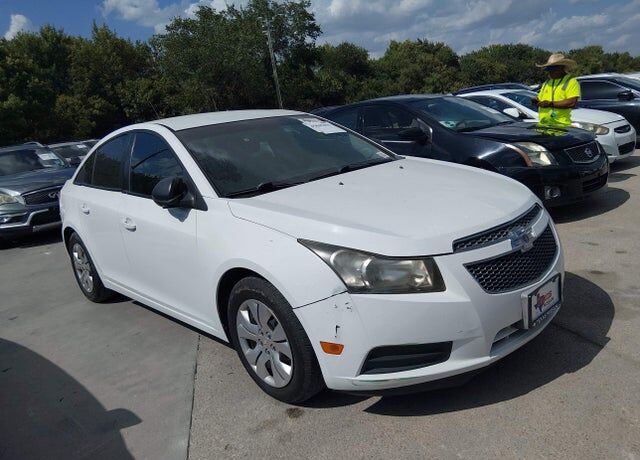 2013 CHEVROLET Cruze