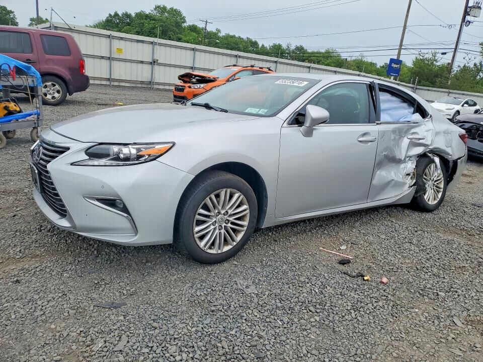 2016 LEXUS ES