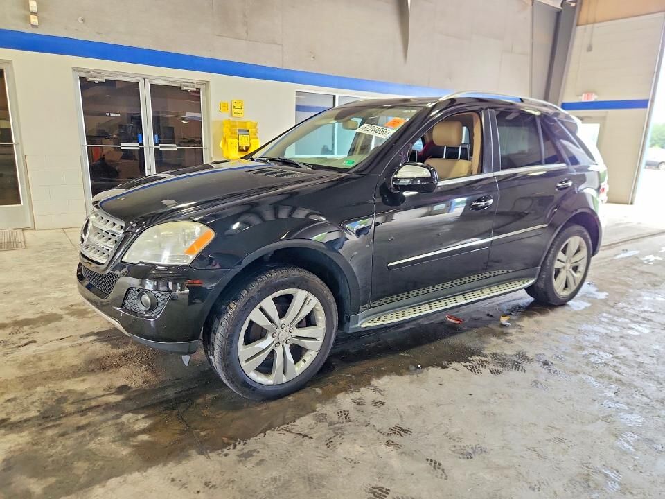 2010 MERCEDES-BENZ M-Class