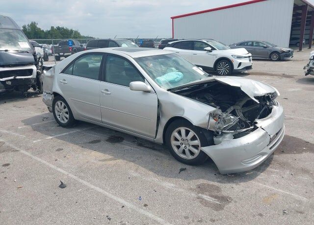 2002 TOYOTA Camry