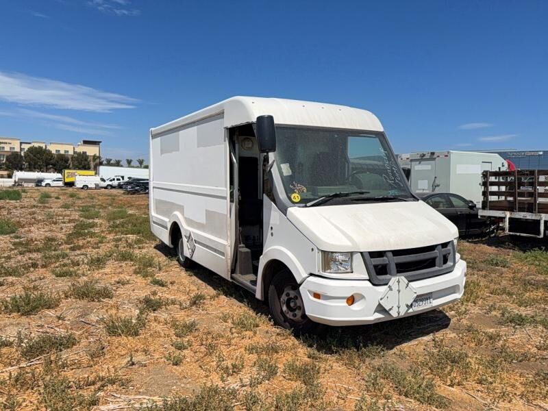 2015 ISUZU NPR/NPR-HD