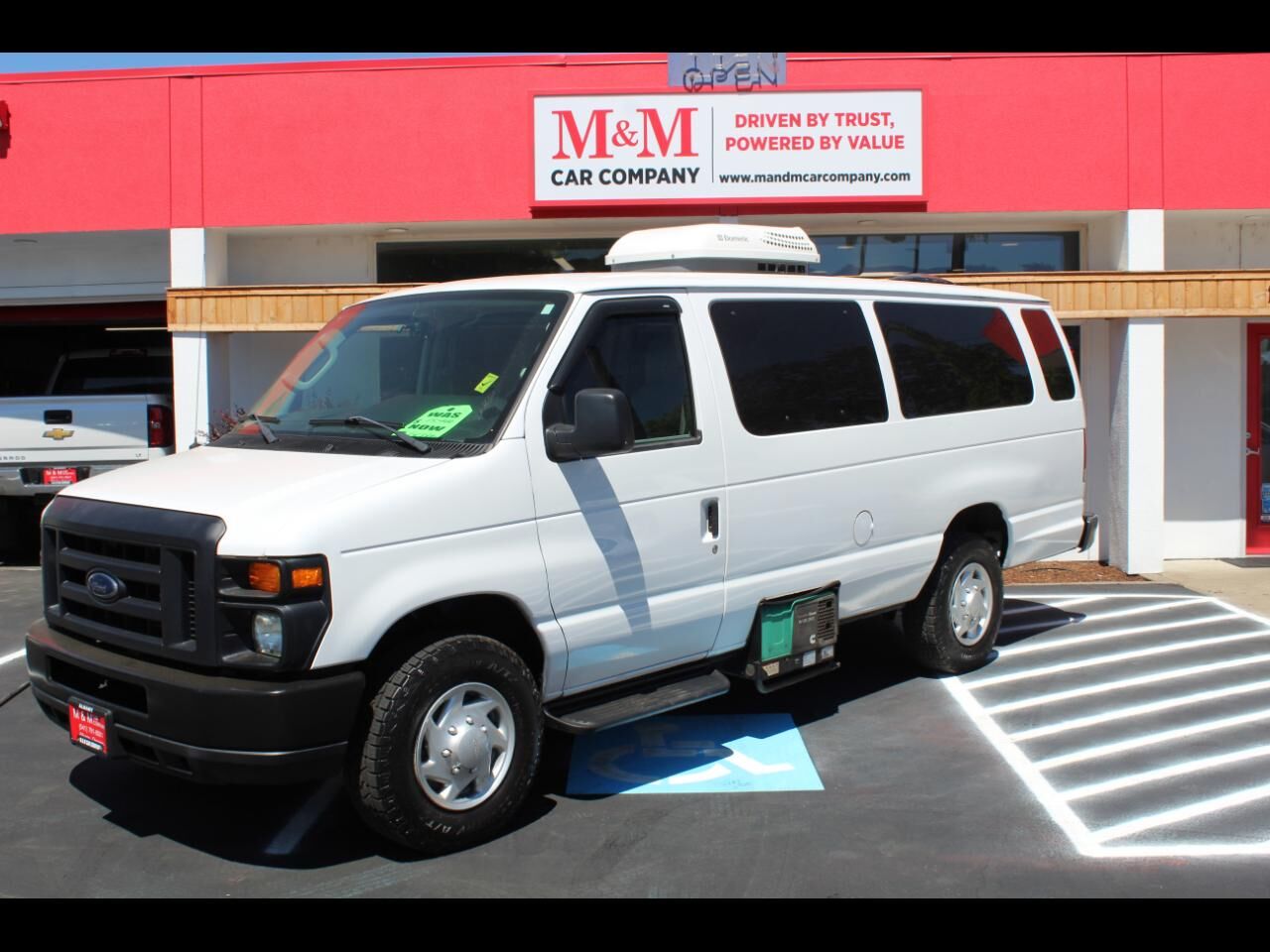 2013 FORD E-350
