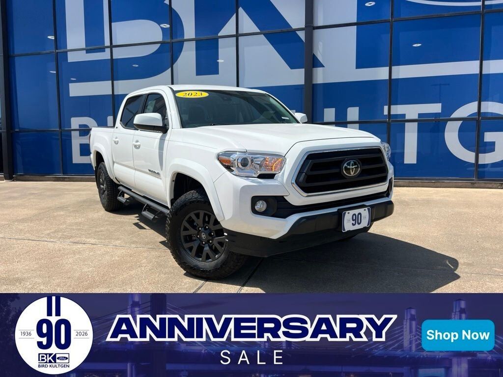 2023 TOYOTA Tacoma