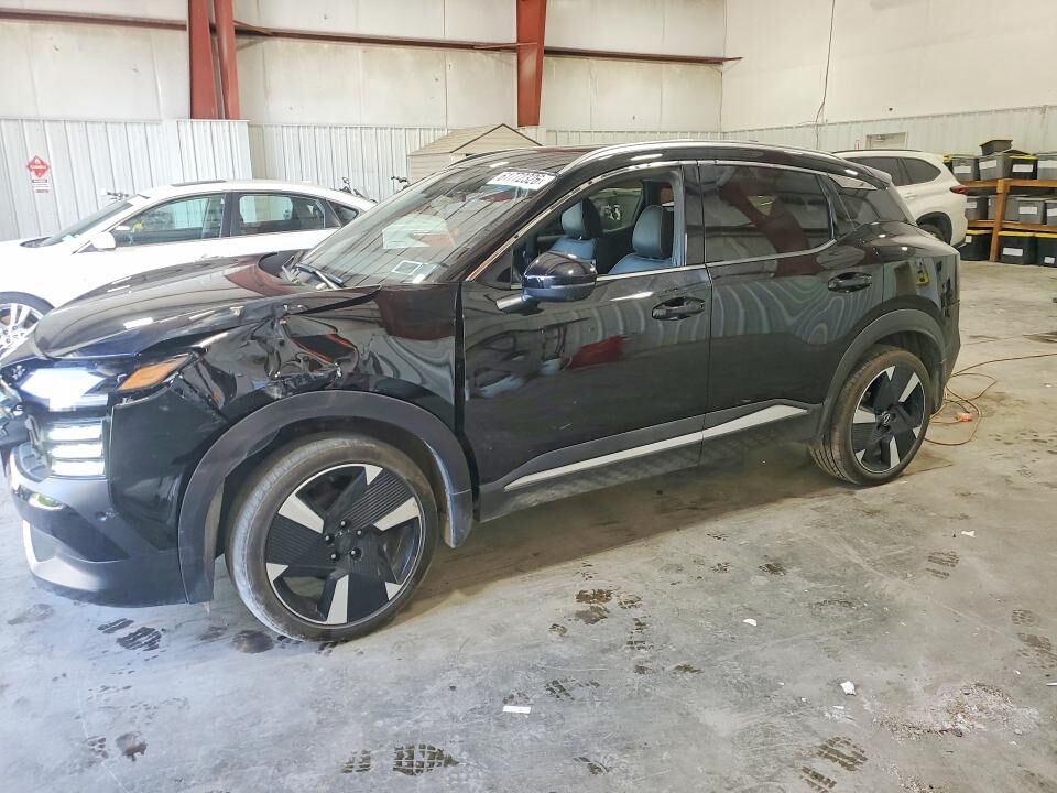 2025 NISSAN Kicks