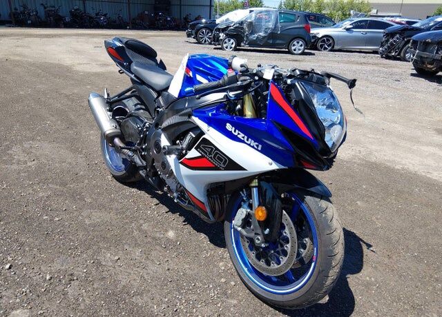 2026 SUZUKI GSX-R750