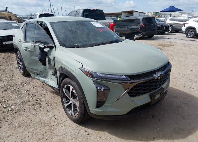 2024 CHEVROLET Trax