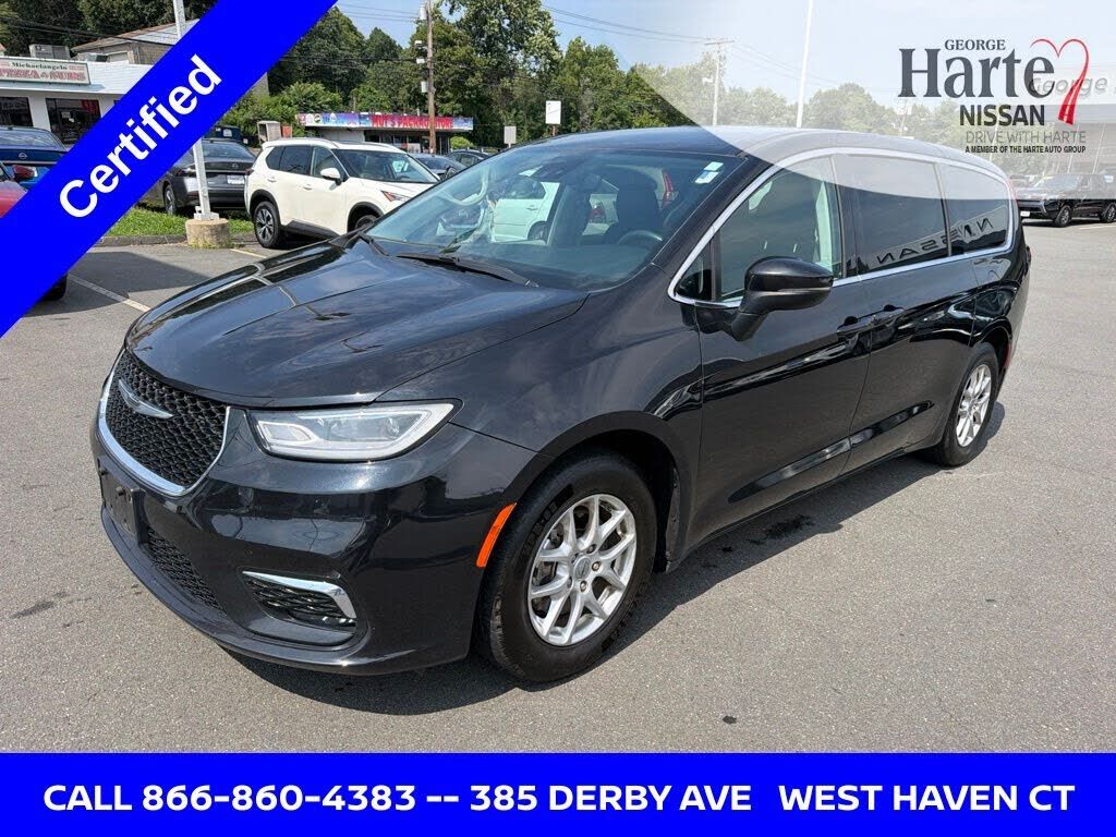 2023 CHRYSLER Pacifica