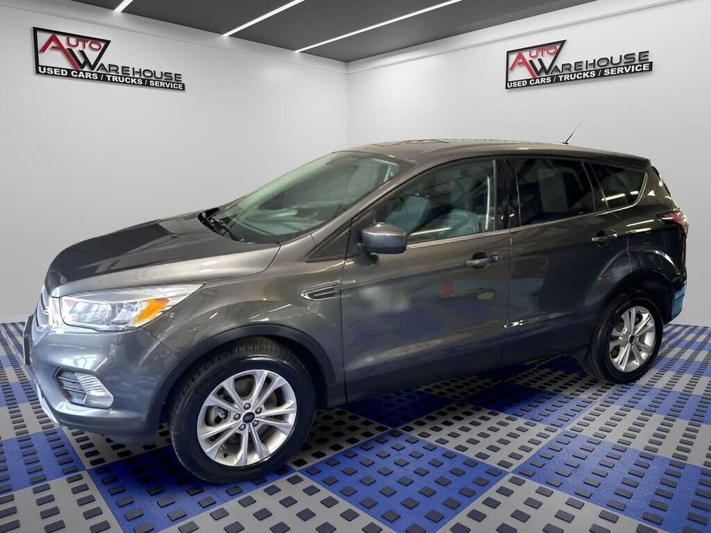 2017 FORD Escape
