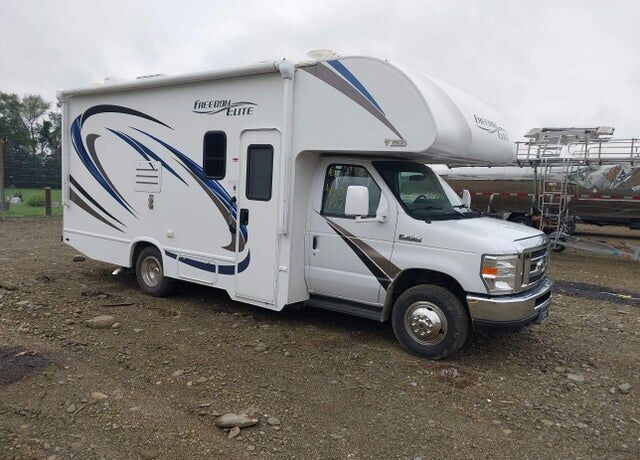 2017 FORD E-350