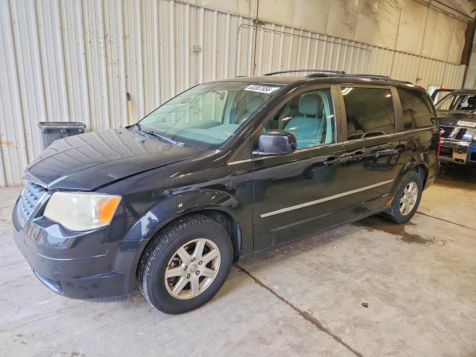 2010 CHRYSLER Town and Country