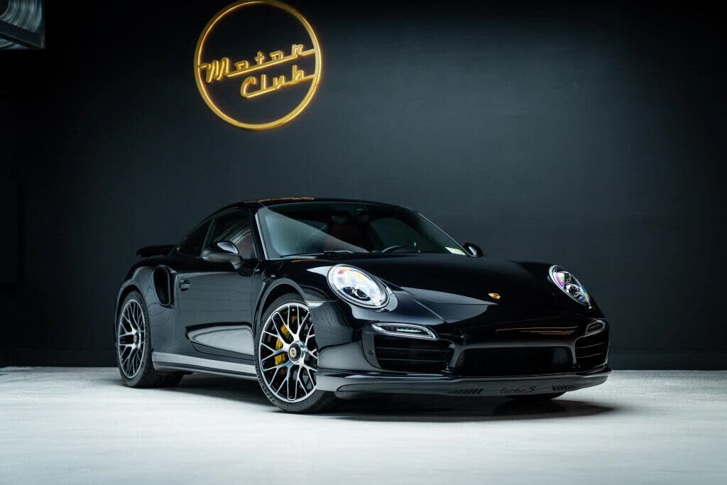 2015 PORSCHE 911