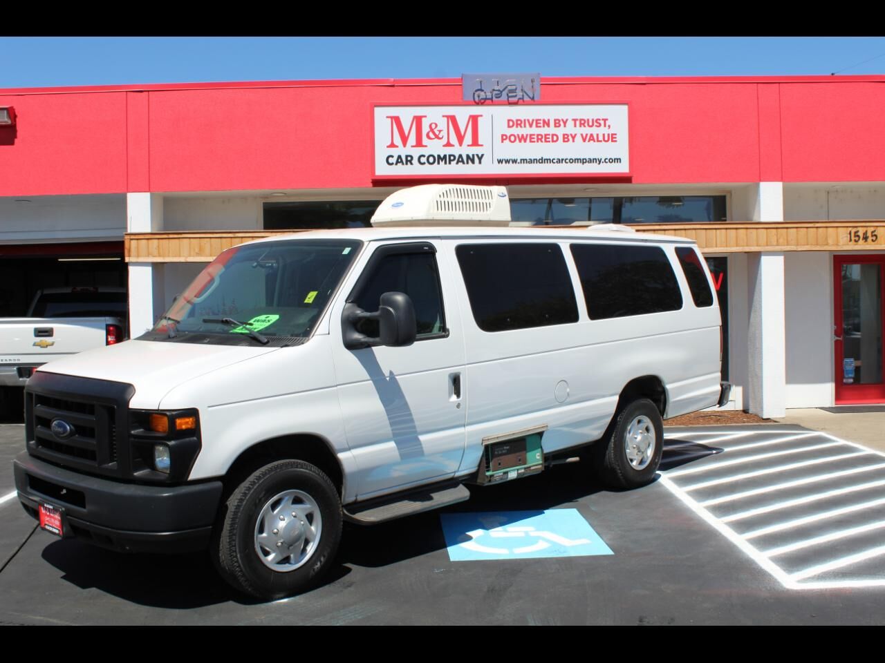 2009 FORD E-350