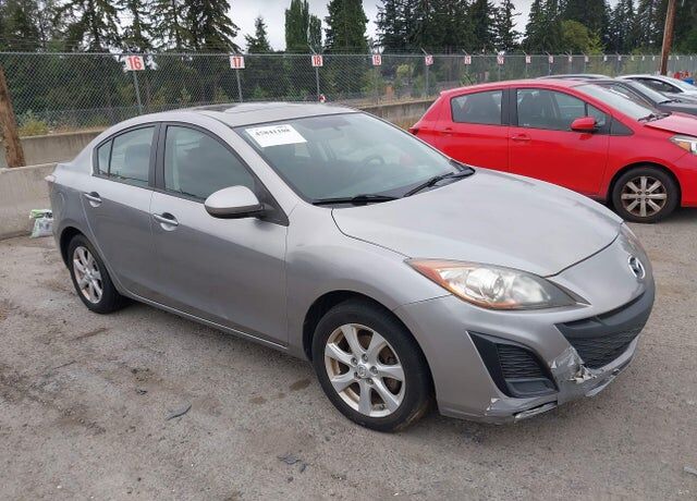 2011 MAZDA Mazda3
