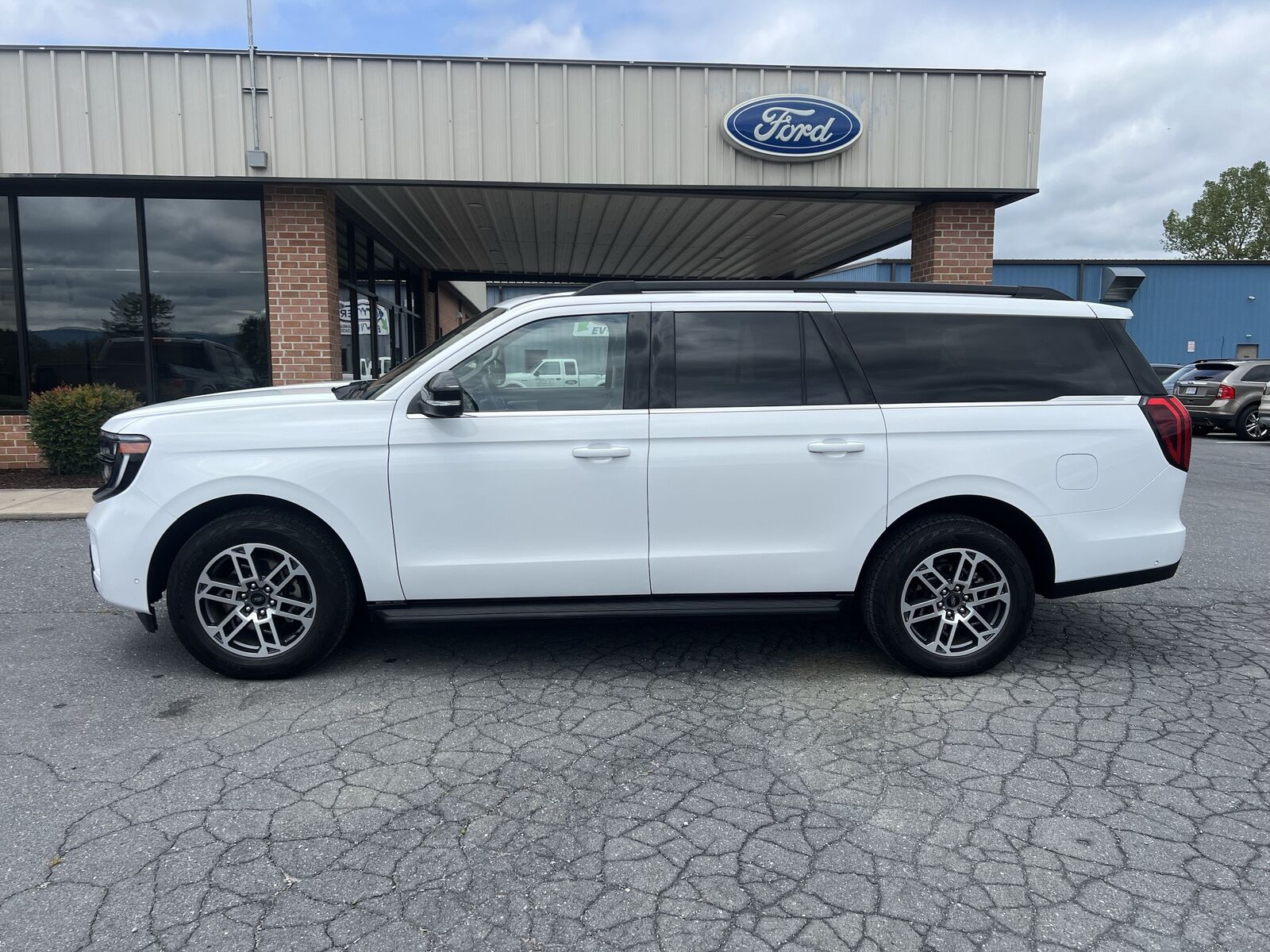 2025 FORD Expedition