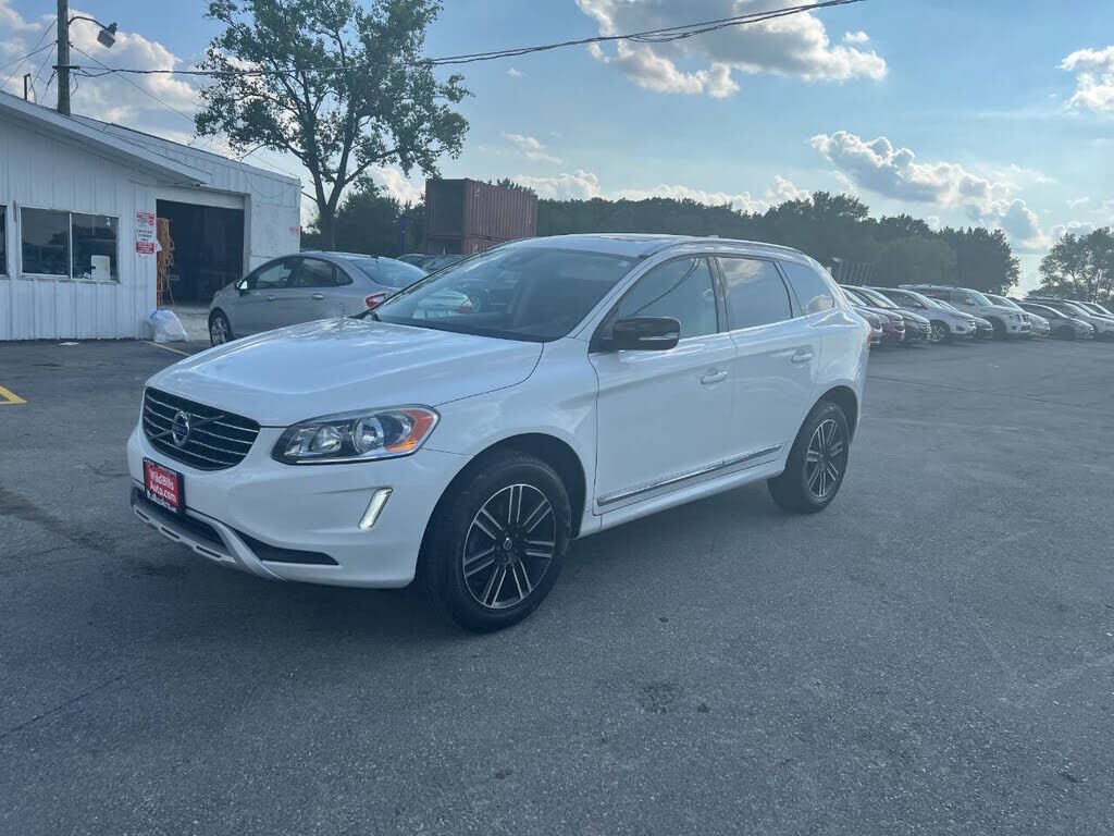2017 VOLVO XC60