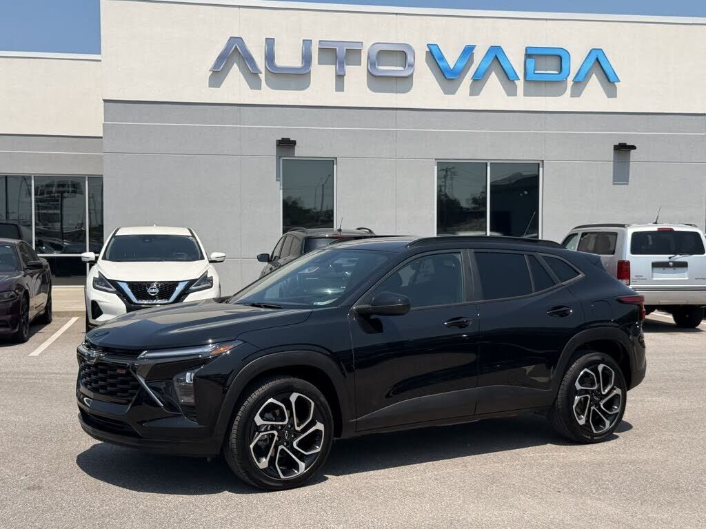 2024 CHEVROLET Trax