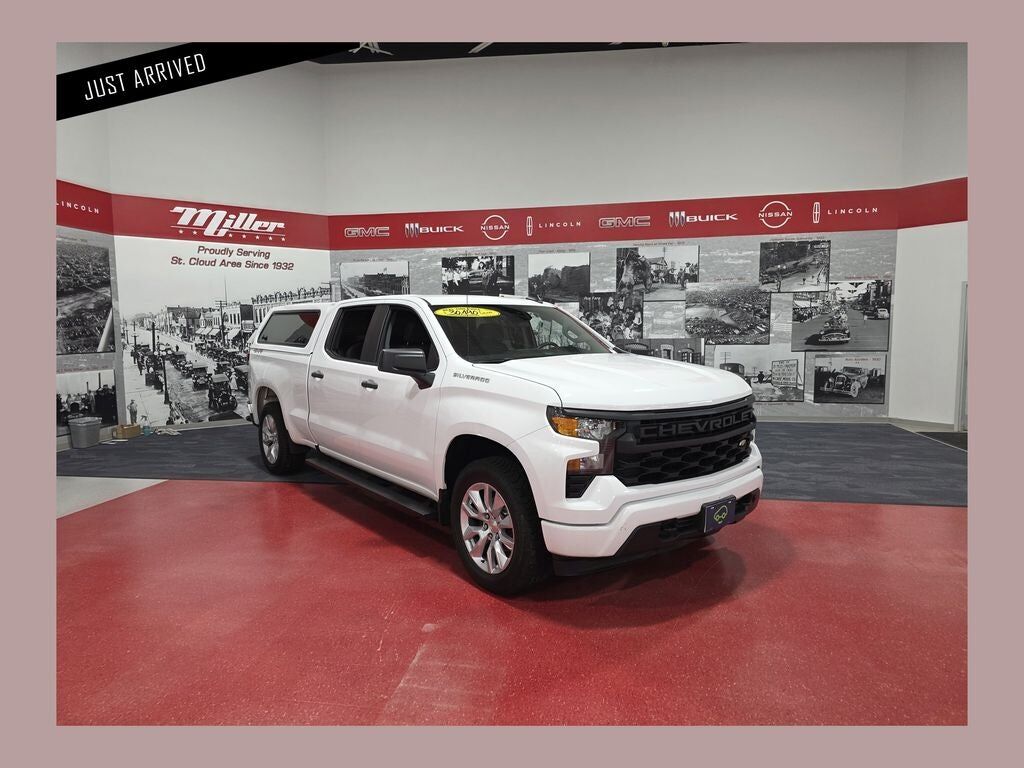 2023 CHEVROLET Silverado