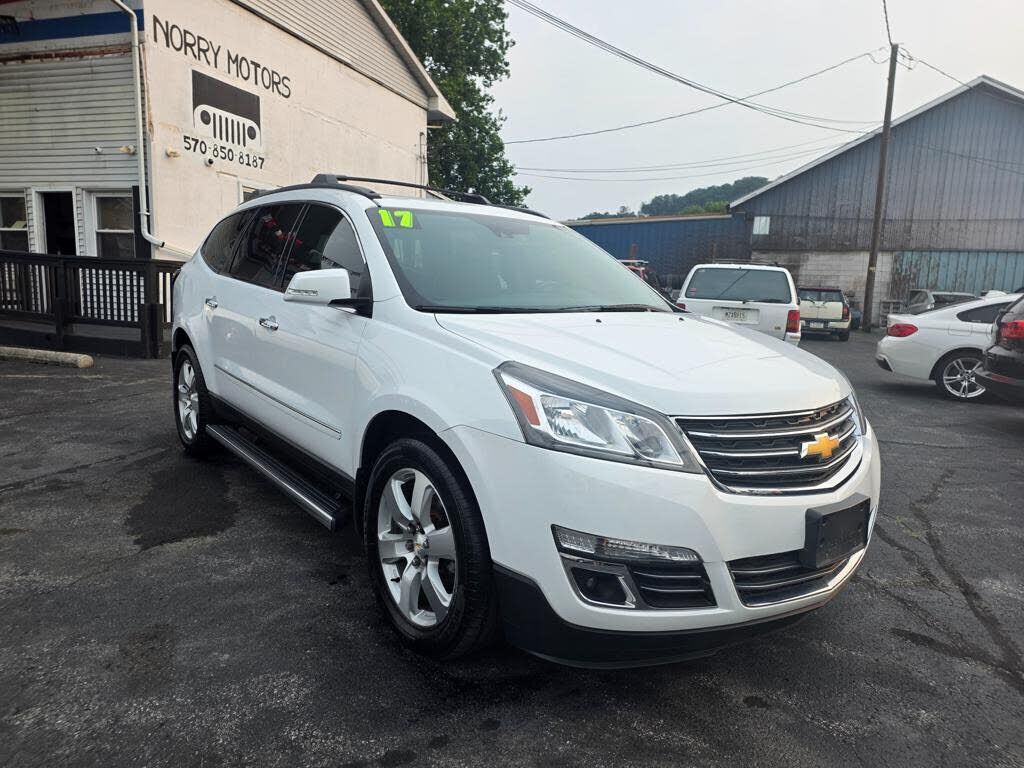 2017 CHEVROLET Traverse