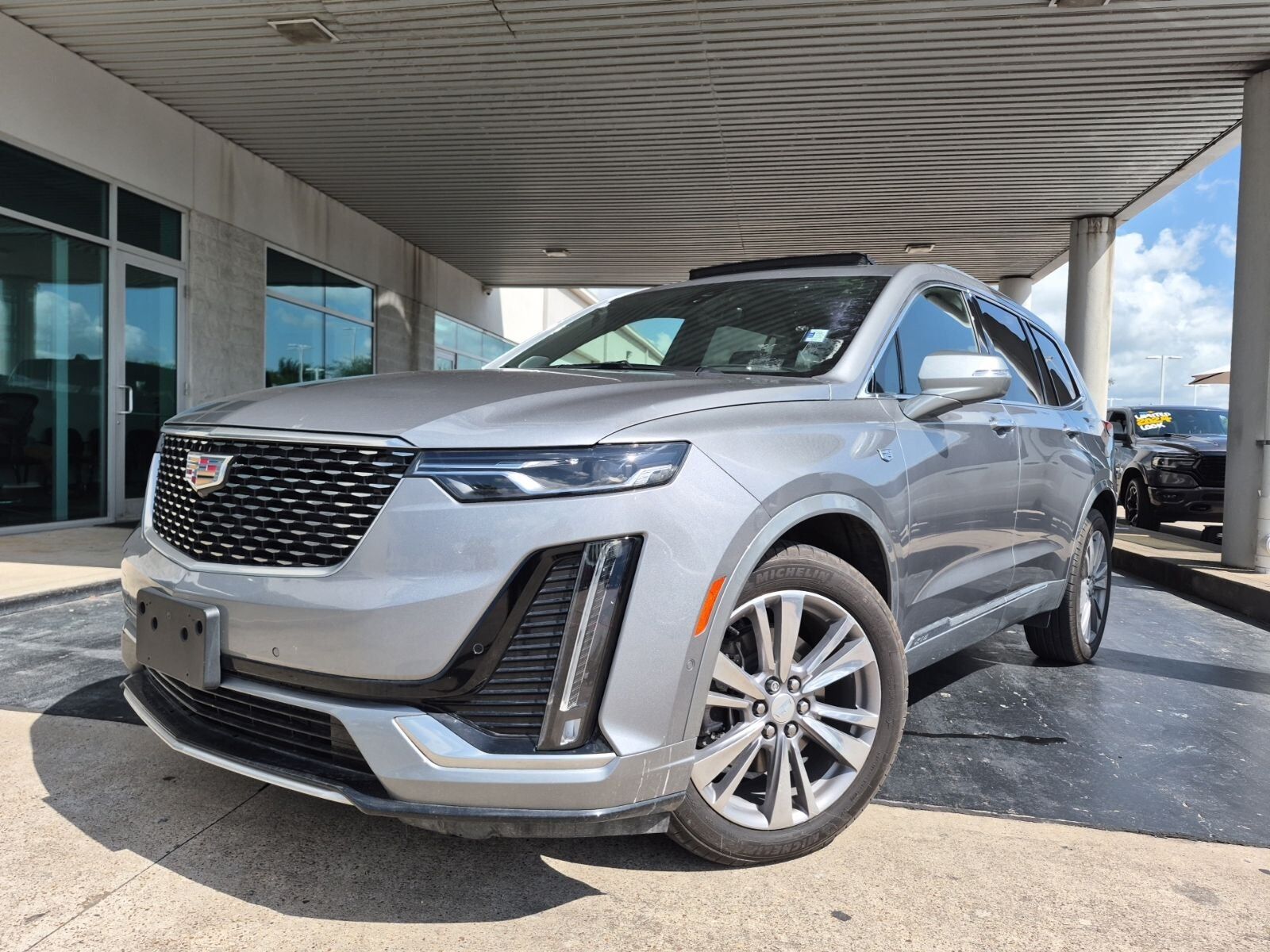 2025 CADILLAC XT6