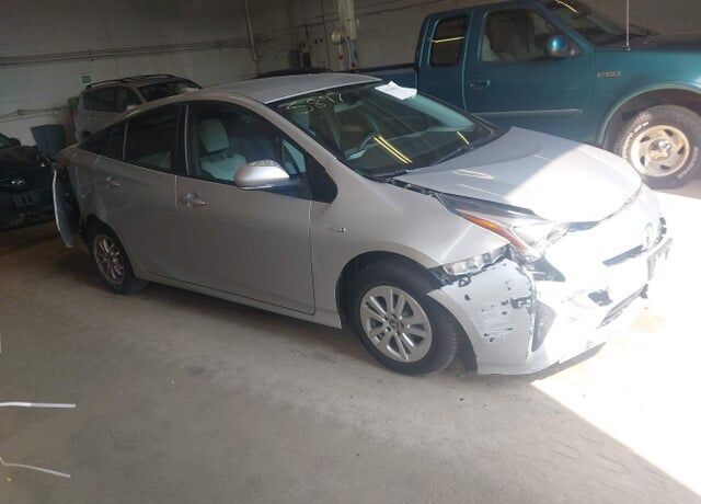 2016 TOYOTA PRIUS