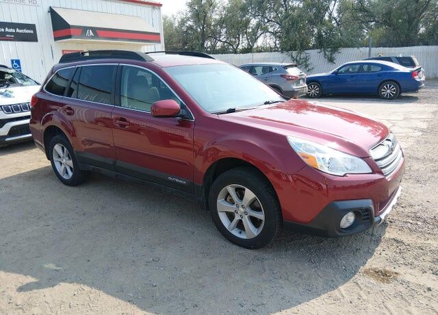 2013 SUBARU Outback