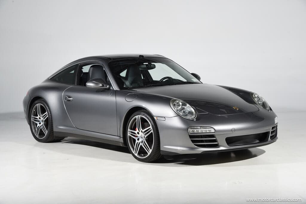 2010 PORSCHE 911