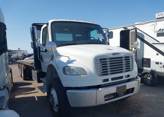 2017 FREIGHTLINER M2