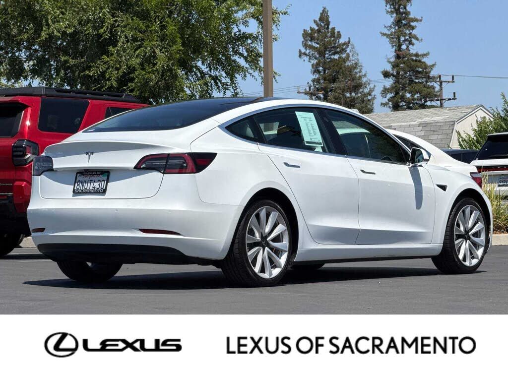 2020 TESLA Model 3