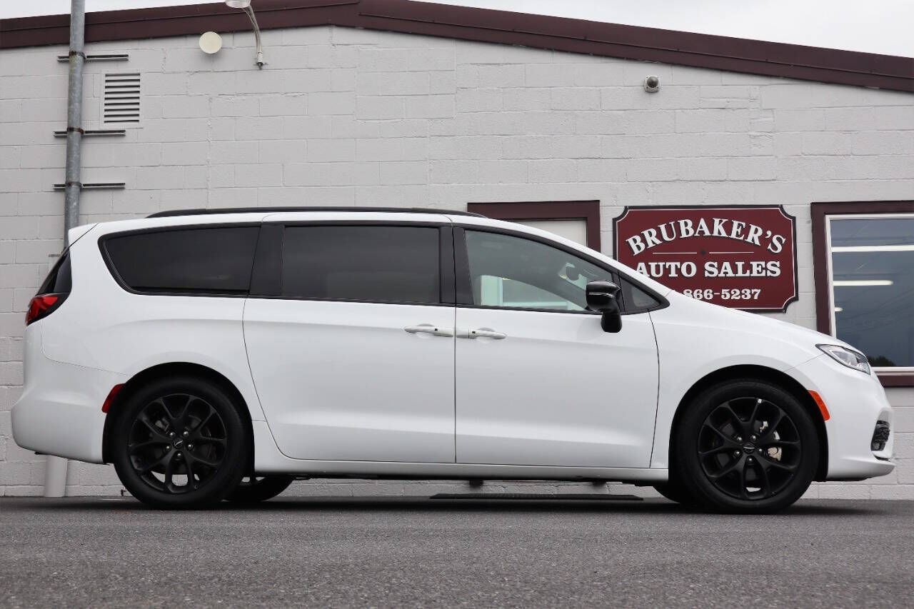 2025 CHRYSLER Pacifica