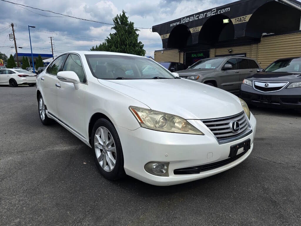 2011 LEXUS ES