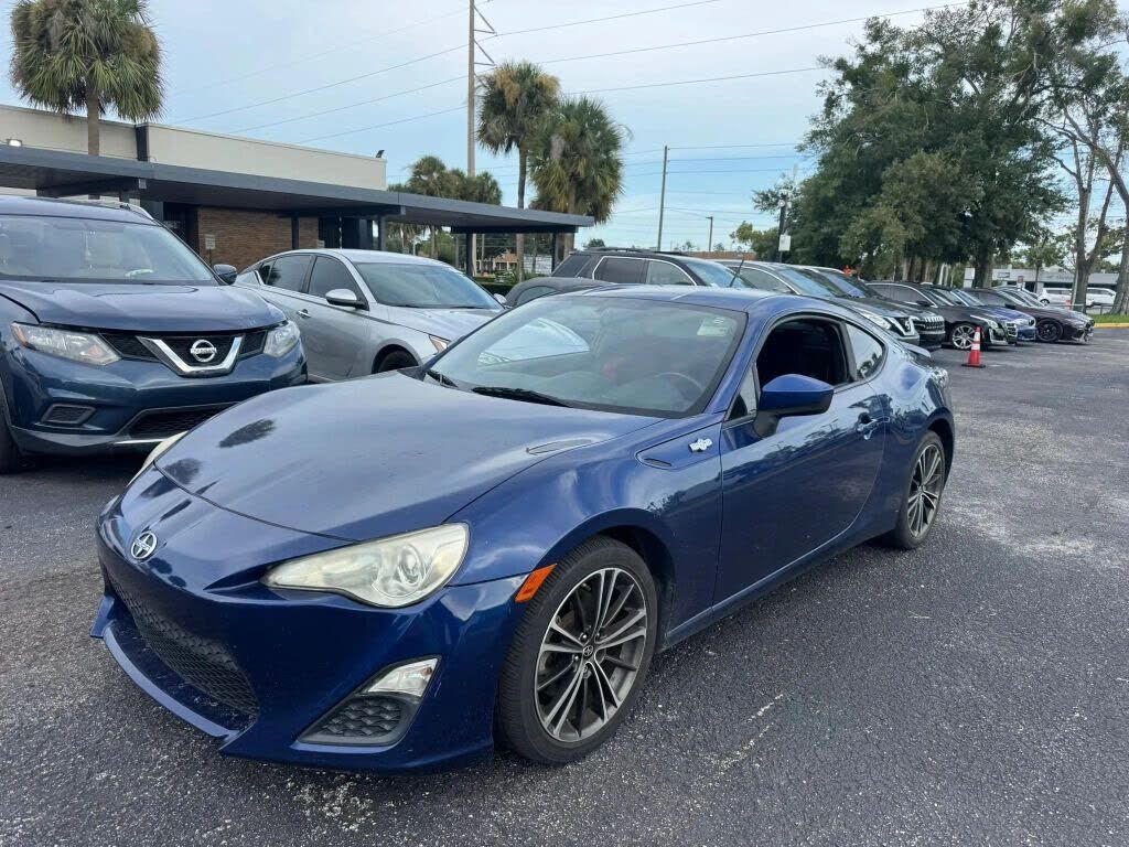 2013 TOYOTA Scion